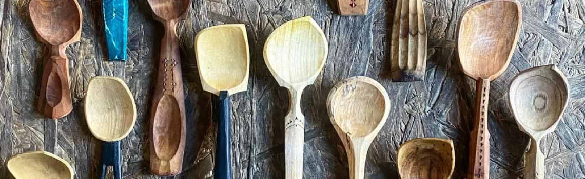 Création de cuillères et spatules en bois
